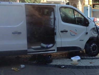 Νέο βίντεο ντοκουμέντο: Η πορεία του βαν που σκόρπισε τον θάνατο!